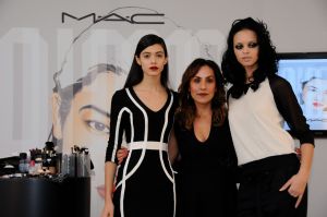 ILC_6116 Gisel Calvillo junto a dos modelos del Trend Presentation