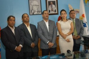 0000CC542AF2-3422-48B6-8FE4-5B1E400BE6CA.jpg__400__350__CROPz0x400y350 (1)