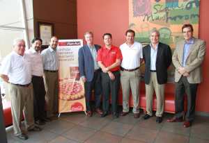 1. Sr Duarte, Etienne Sanchez, Ricardo Bonetti, Steve Cahilane, Juan Manuel Ponce, Fernando Ponce, Alfredo Rivera y Bryan Smith