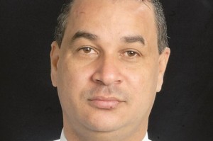 Periodista-Enfry-Taveras-300x199