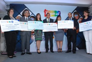 1.-Fundaciones Ganadoras proyecto Agenda Doy la Cara por ti de Pinturas Tropical