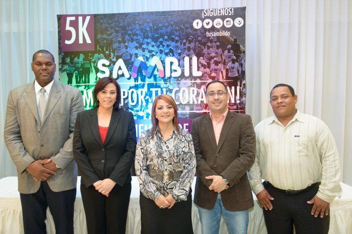 Soterio Ramirez, Dra. Carmen Encarnacion, Claudia Almonte, Alexis Hernandez y Franklin de la Cruz