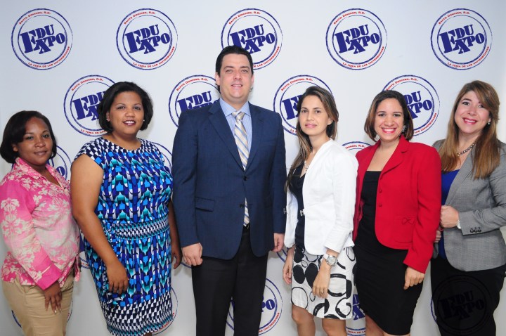 1.- Principal.- Ines Mesa, Rosa Valera, Jean Paul Santoni, Rusel Peña, Keila Frontier, Liset Lopez