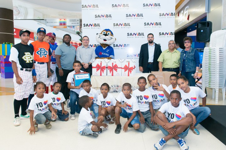 12-17EntregaBateaPorUnSueno-19