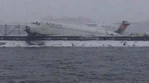 avion-delta-ny-via-redes-sociales-twitter_995x560-300x168