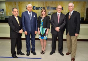 Fotografia principal Luis Reyes, Víctor Méndez Capellán, Christie Pou, Carlos Despradel y Ernesto Burri