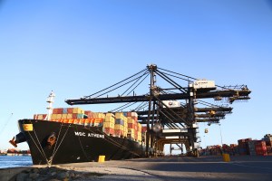 Buque MSC Athens en el Puerto Multimodal Caucedo(1)
