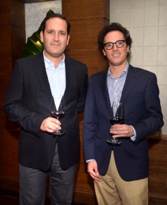 Foto Principal  1 José Antonio Álvarez hijo,  Gerente General de Álvarez & Sánchez y Andrés Harmsen Gerente de Exportación de Bodegas Vinas del Cénit