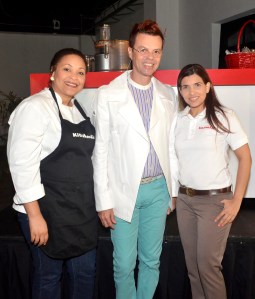 Foto Principal Sagrario Matos, Sócrates  McKinney y Catherine Leyba