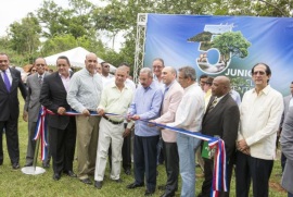 Dm inaugura forestal