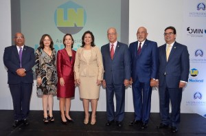Foto Principal Ramón González Paulino, Altagracia Suriel, Flora Montealegre, Doctora Margarita Cedeño de Fernández, Freddy Reyes, Francisco Melo Chalas y Gustavo Zuluaga Alam