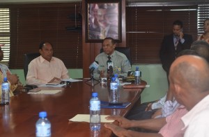 Reunion dirigentes MOCHOTRAN y director AMET (4)