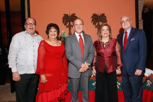 dsc_1508-principal-1-victor-pena-veronica-sencion-ignacio-mendez-mildred-de-sanchez-noble-y-luis-sanchez-noble