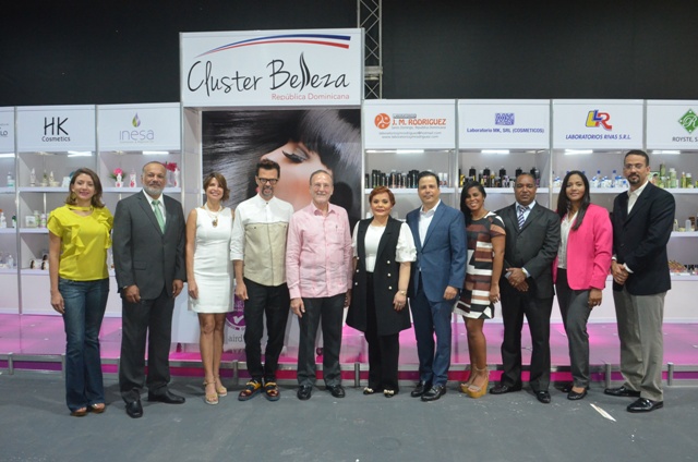 DSC_0469 Hazel Otero, Amable Padilla, Isabel Esteban, Socrates Mckinney, Ignacio Mendez, Rommy Grullon, Pedro Alorda, Cesarina Faria, Juan Rodriguez, Wanda Acosta y Vladimir Pimentel.