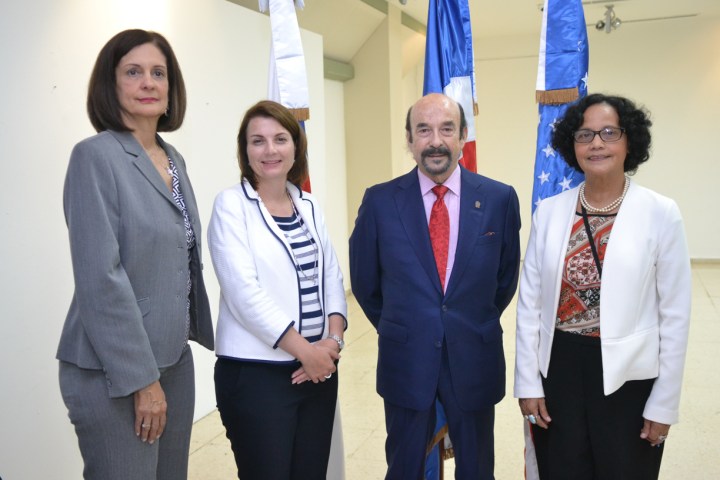 Telma Camarena, Ruth Uri, Jose del Carmen Arizas, Rosa Mercedes Rodriguez